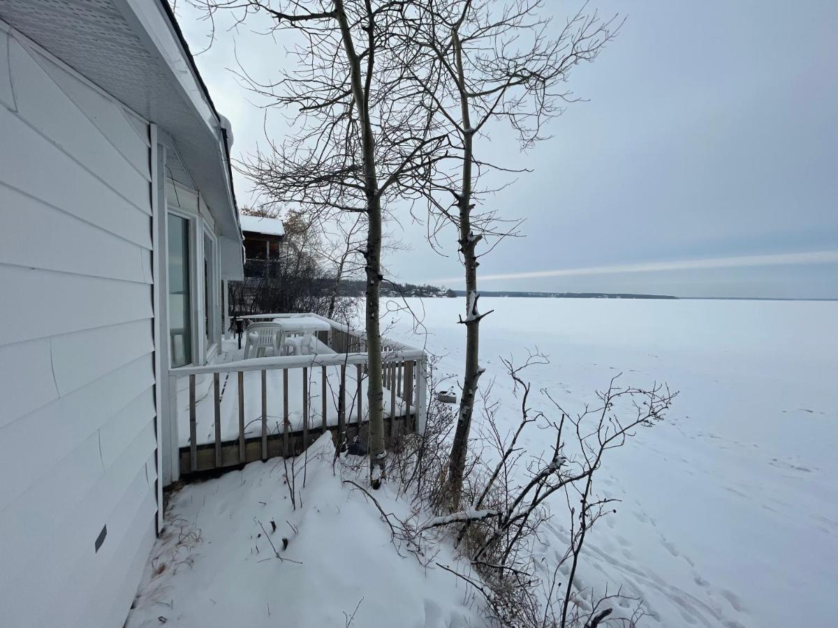 Ntj Moose Lake Cabin Bonnyville エクステリア 写真